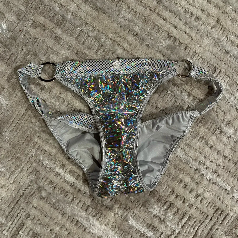 Vinyl Ringed Rave Shorts - Picture 3 of 4